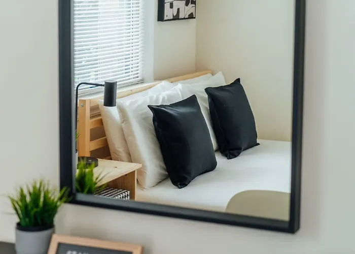 Apartment 1br Modern In The Heart Of The - Marshfield G Chicago